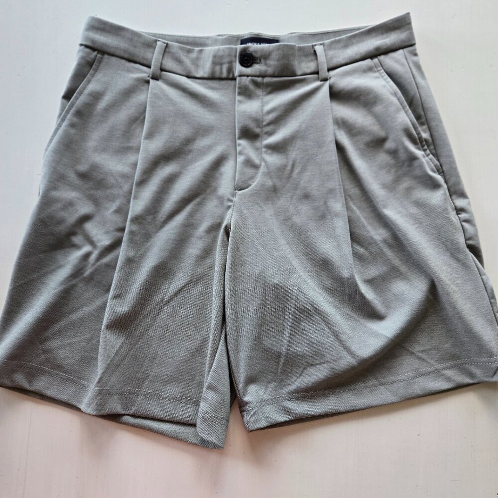 Jack & Jones Pleated Chino Shorts